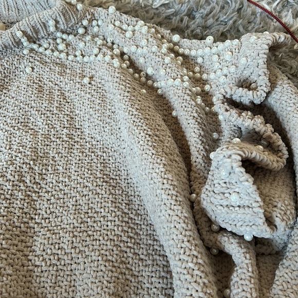POL Chenille Sweater with Pearl and Ruffle details - Picture 3 of 6